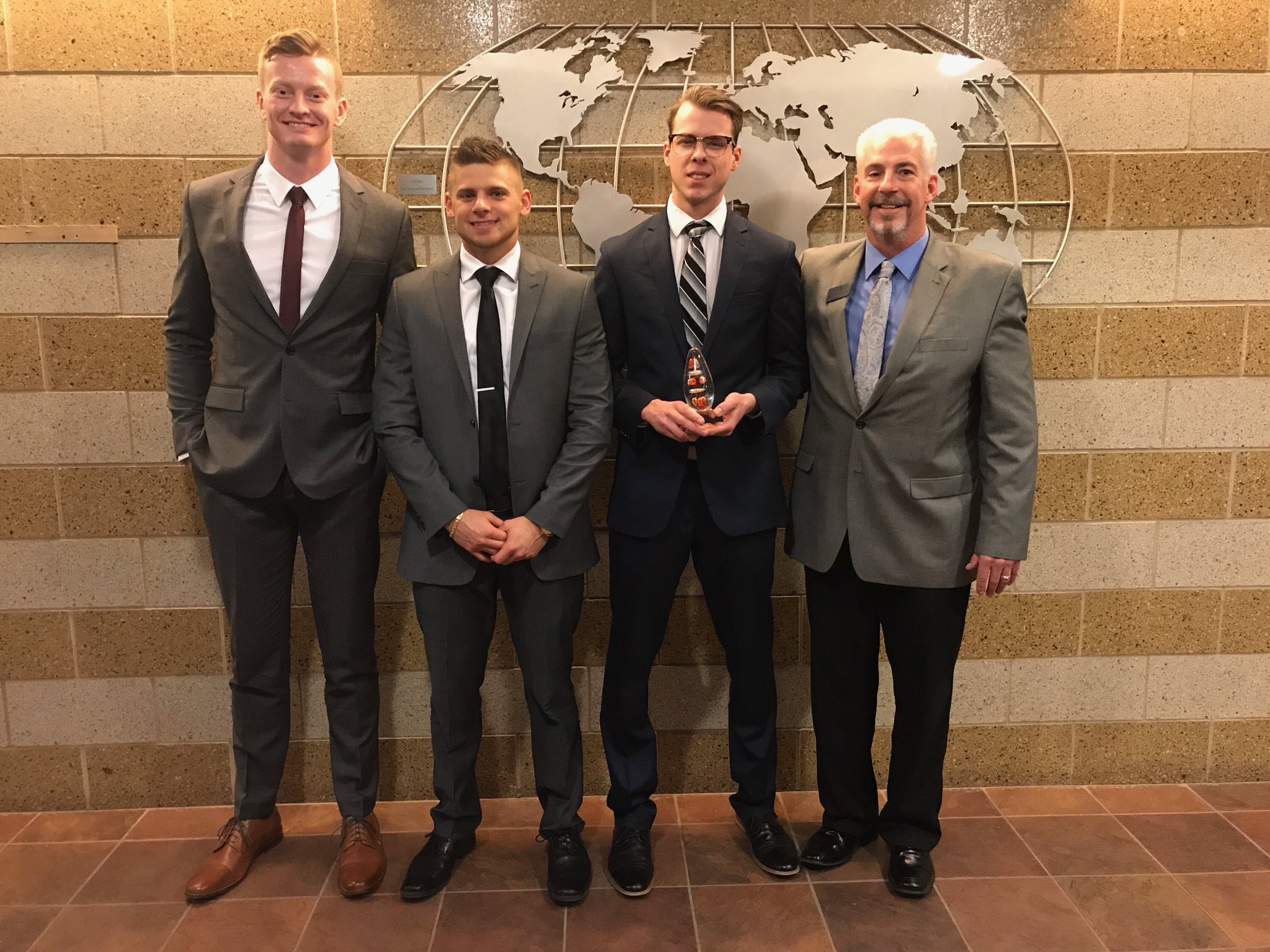 Marketing Students Place 3rd in Sales Competition Marketing Students Place 3rd in Sales Competition